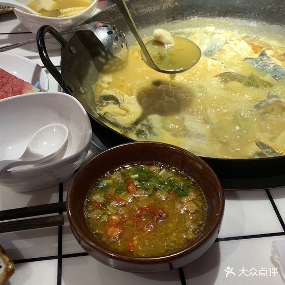 鲜味演艺老成都摆地鱼(济源店)