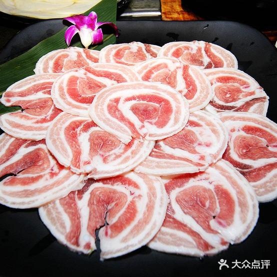 喵喵咪吖特色主体烤肉