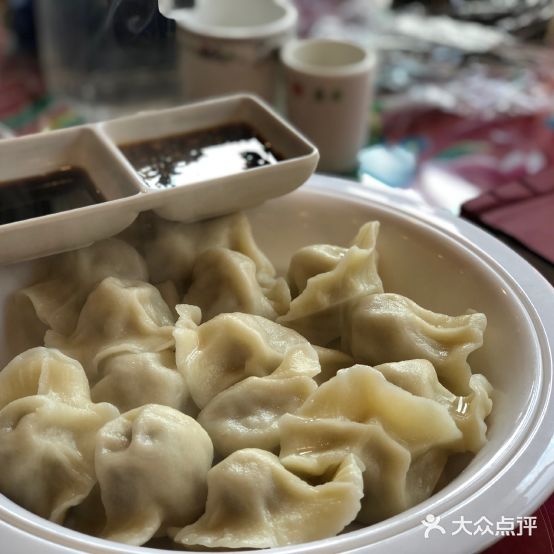 悦府东北私房菜·饺子王·铁锅炖(长白山万达店)