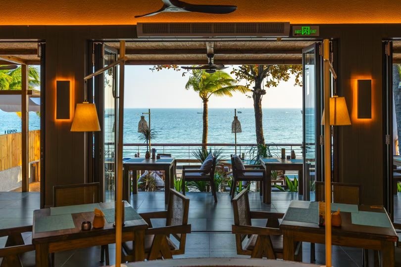 拉查·泰Fisherman海景餐酒吧·泰式传统早午餐Brunch(大东海店)
