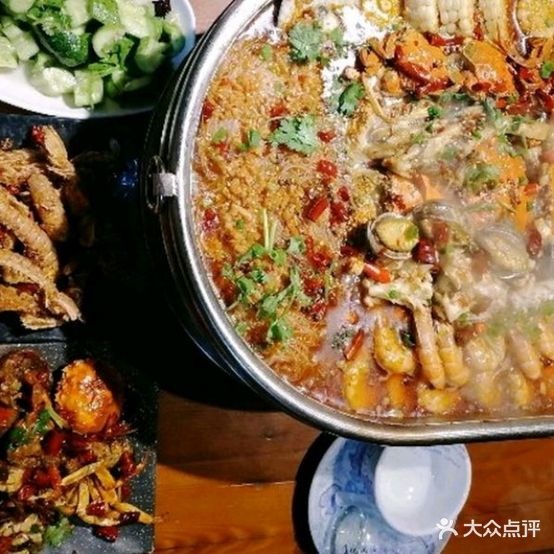 头牌海鲜烧烤肥肠鸡(华翔佳苑店)