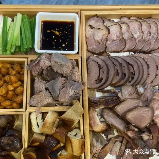 秦府饺子·精品家常菜