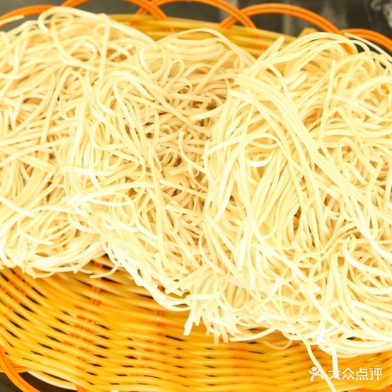 爱伤自助火锅(中百商厦梅河路店)