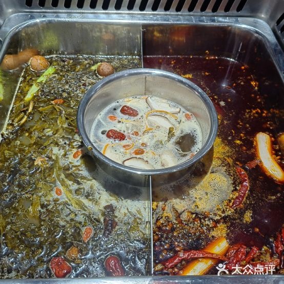 重庆巴将军养生火锅店(民生百货延安店)