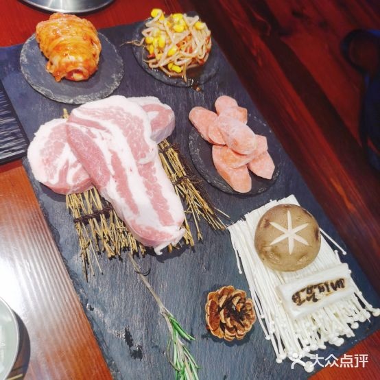 布恩家韩式烤肉&脊骨土豆汤(桂林路店)