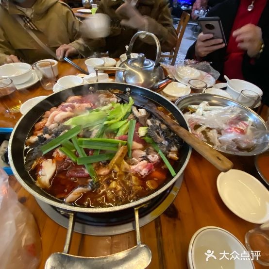 山歌牛雑馆(环江分店)