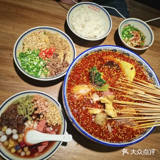 袁小生四川街小吃世家(铜仁悦萃城店)