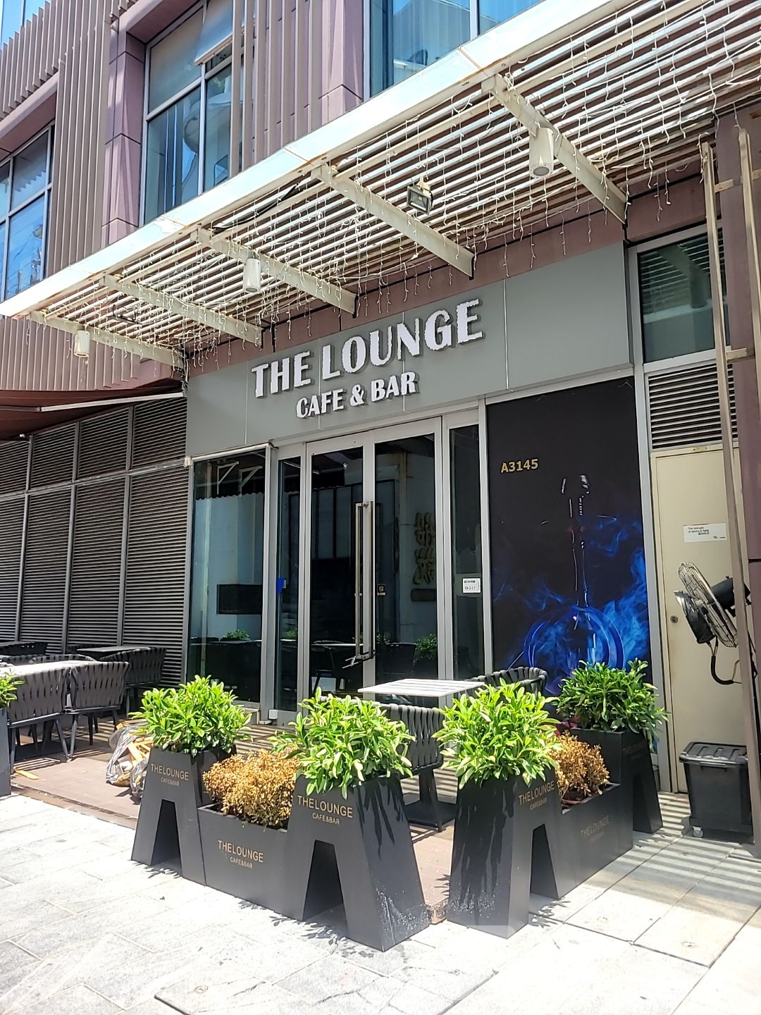 The lounge Cafe&bar
