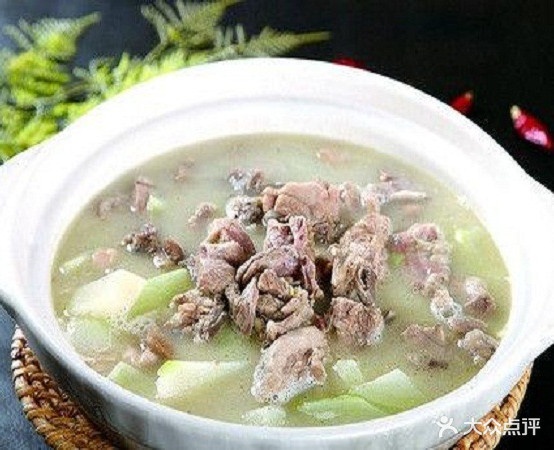 羊扬得意老砂锅武炖山羊肉