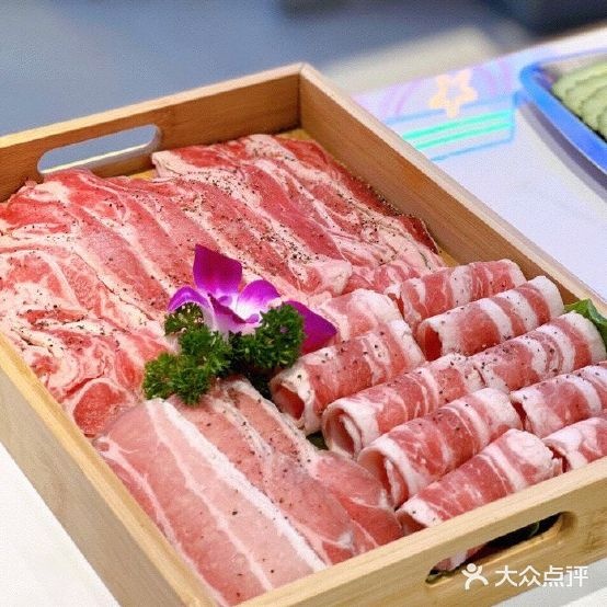 炭于韩式烧肉(大洋百货武汉龙阳店)