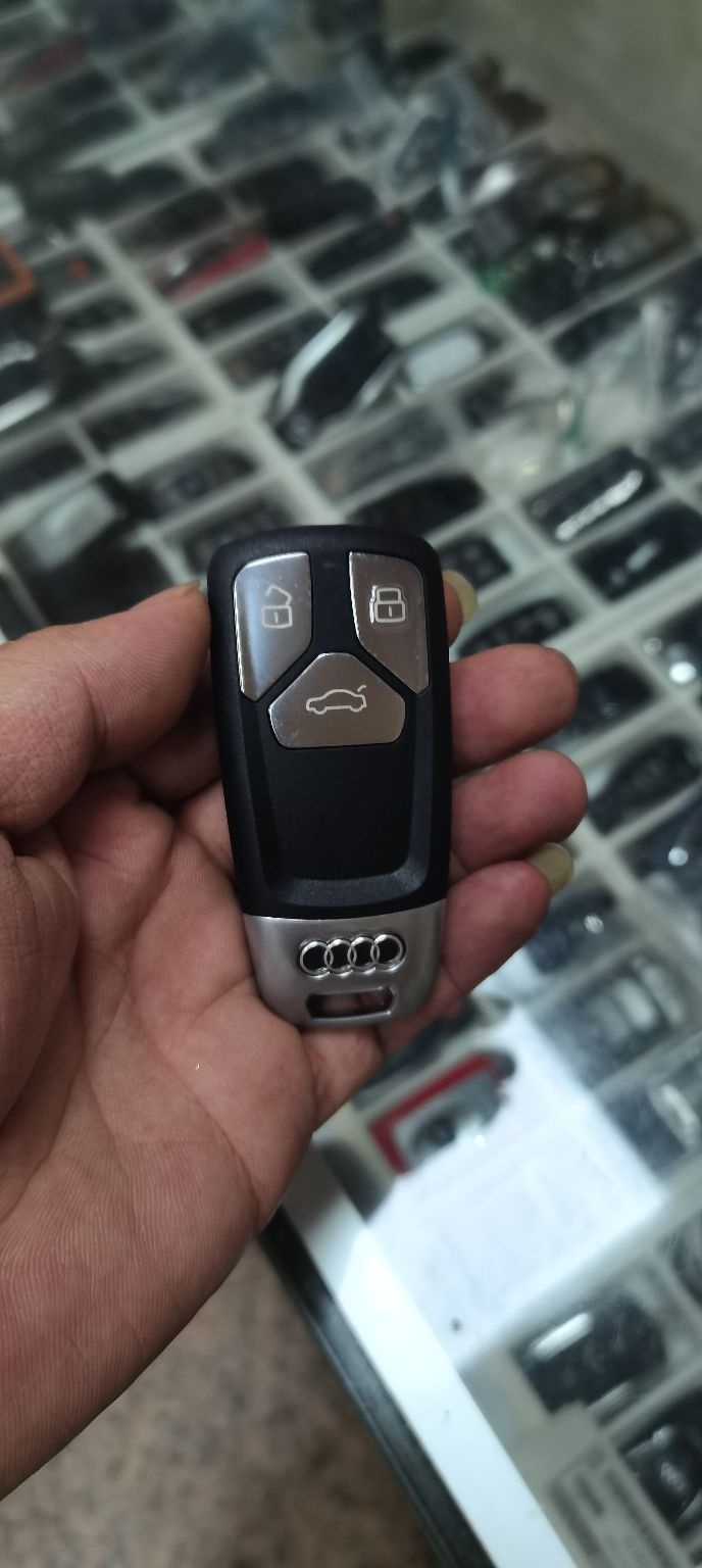 博士开锁汽车钥匙4S店