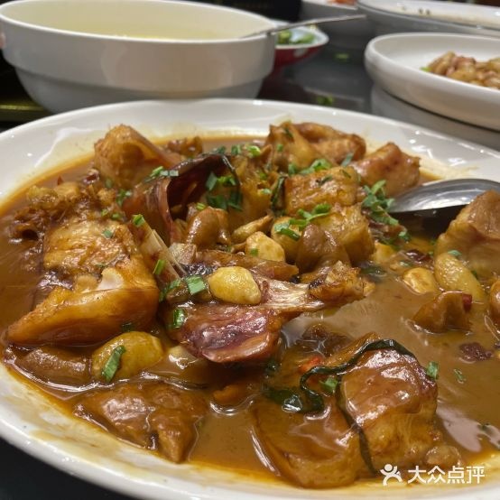 鸿之运百姓餐厅(永兴花园店)