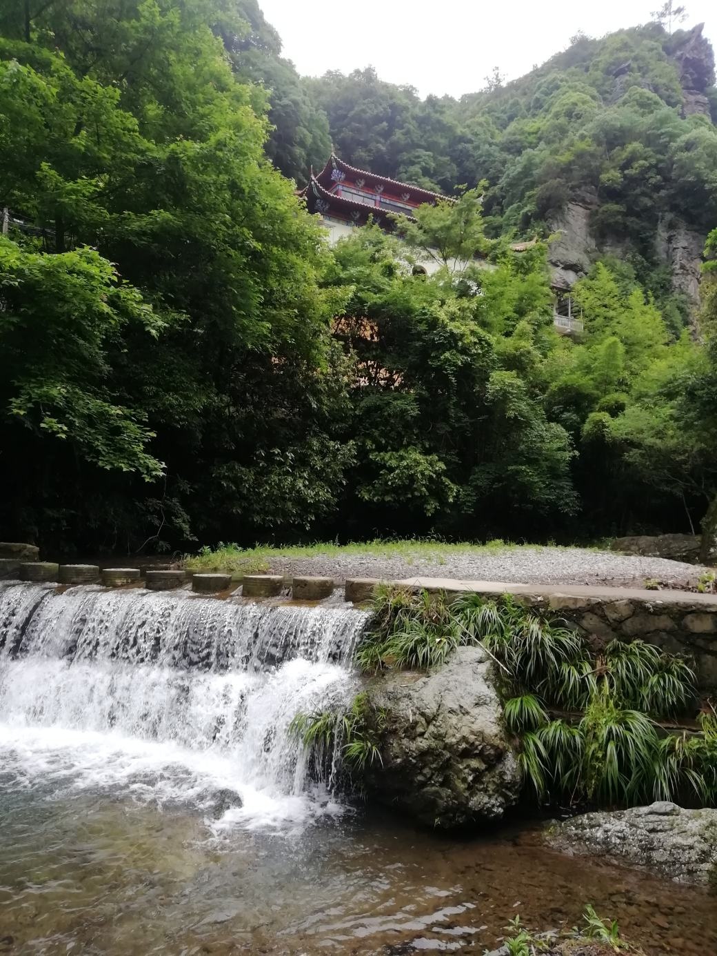 夏霖九天银瀑风景区