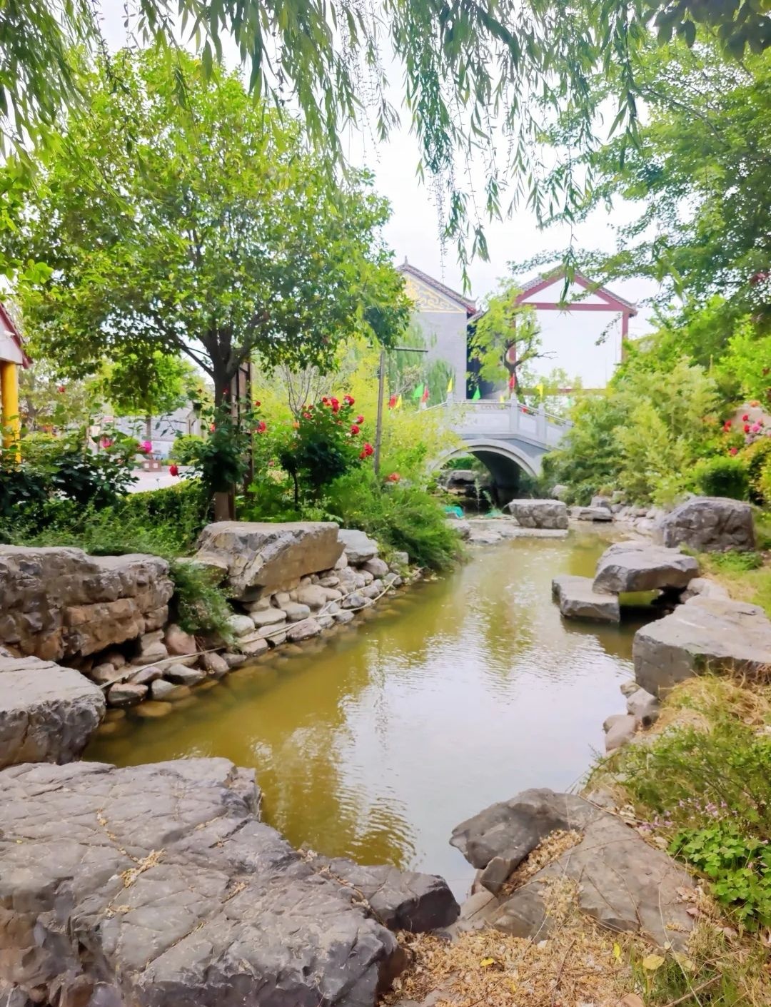 偃月古城