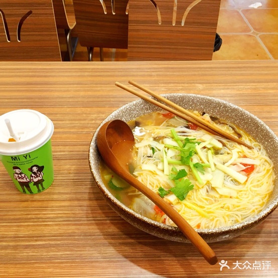 张品记重庆火锅米线煲仔饭兴