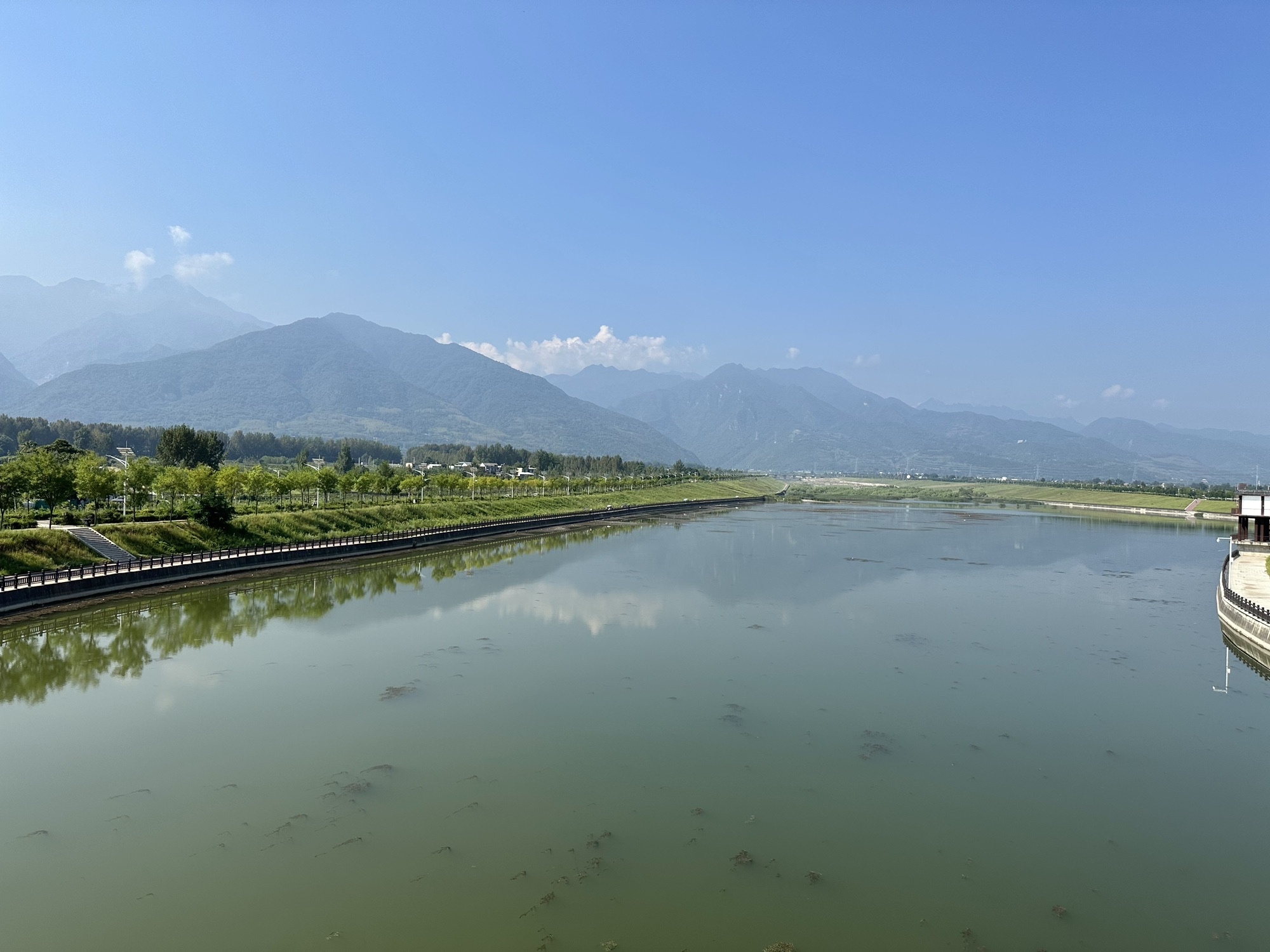 天桥湖景区