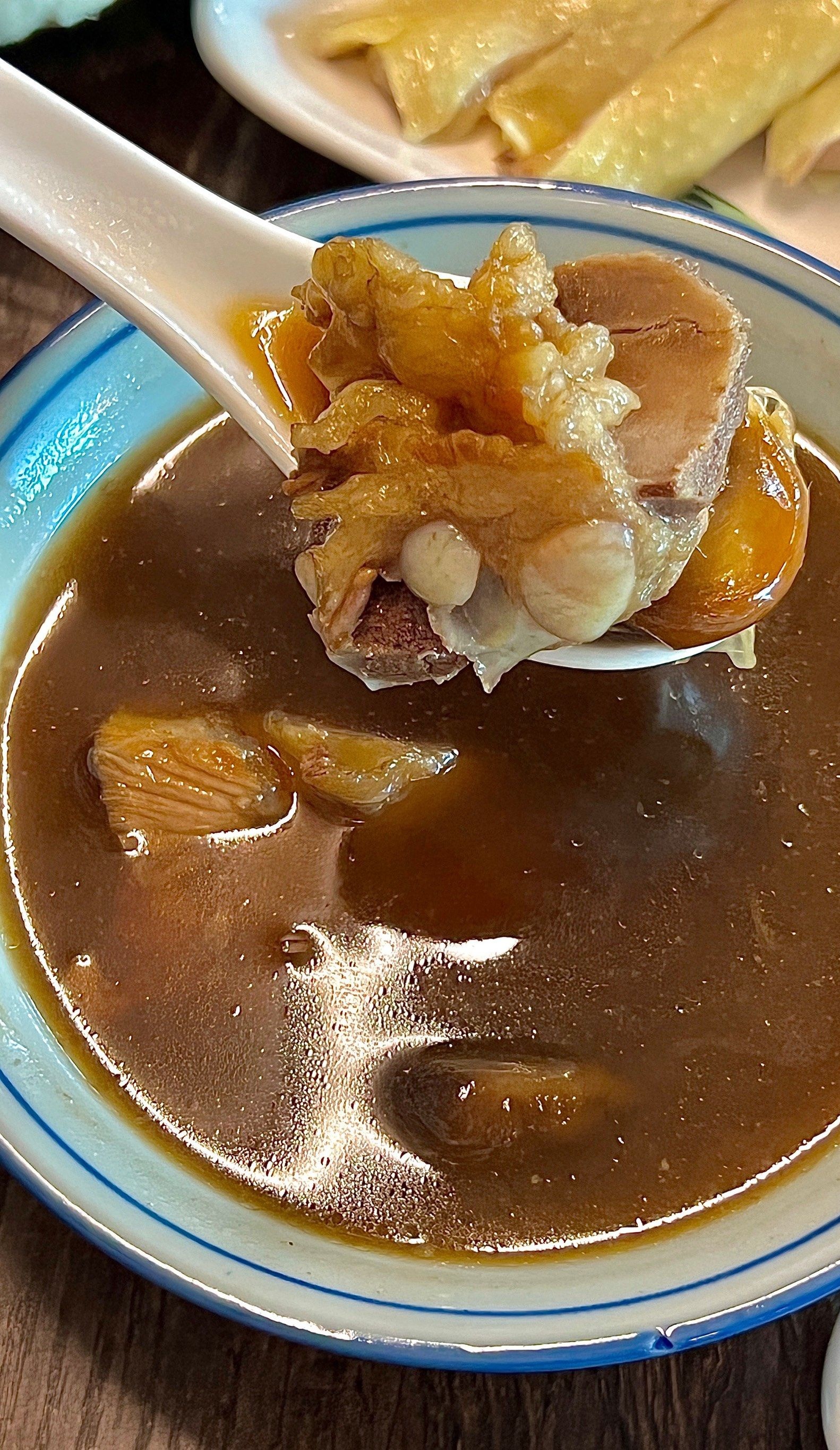 荣哥海南鸡(柏丽广场店)