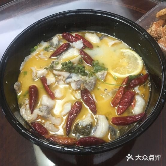 小鱼船美食馆