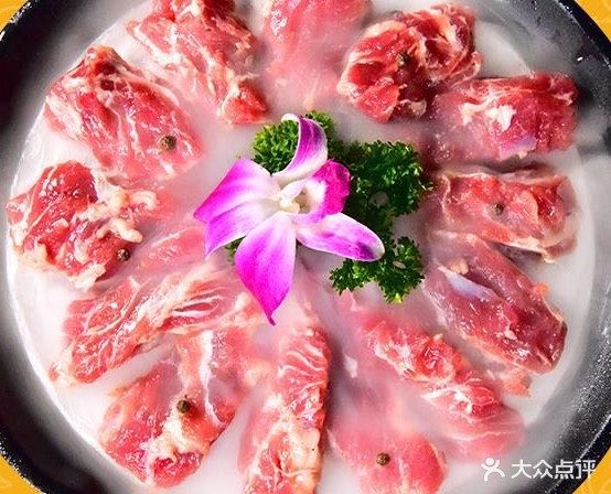 三顾牛腩(万豪商业广场店)