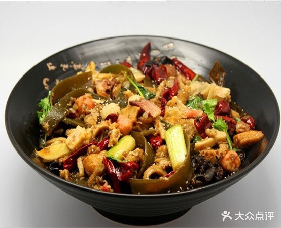鼎香麻辣烫(三秀塘街店)