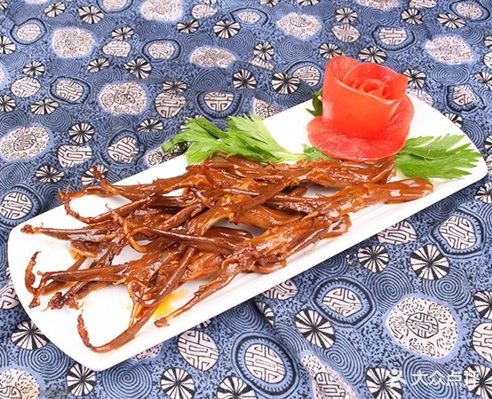 碟鱼头和小串