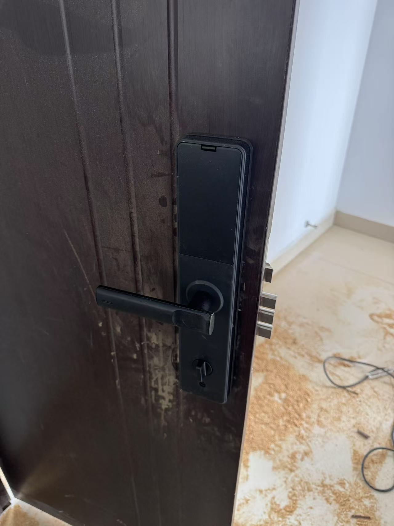 吉吉开锁换锁指纹密码锁