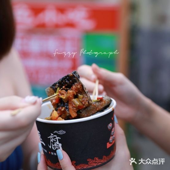 青岛台东小吃街街