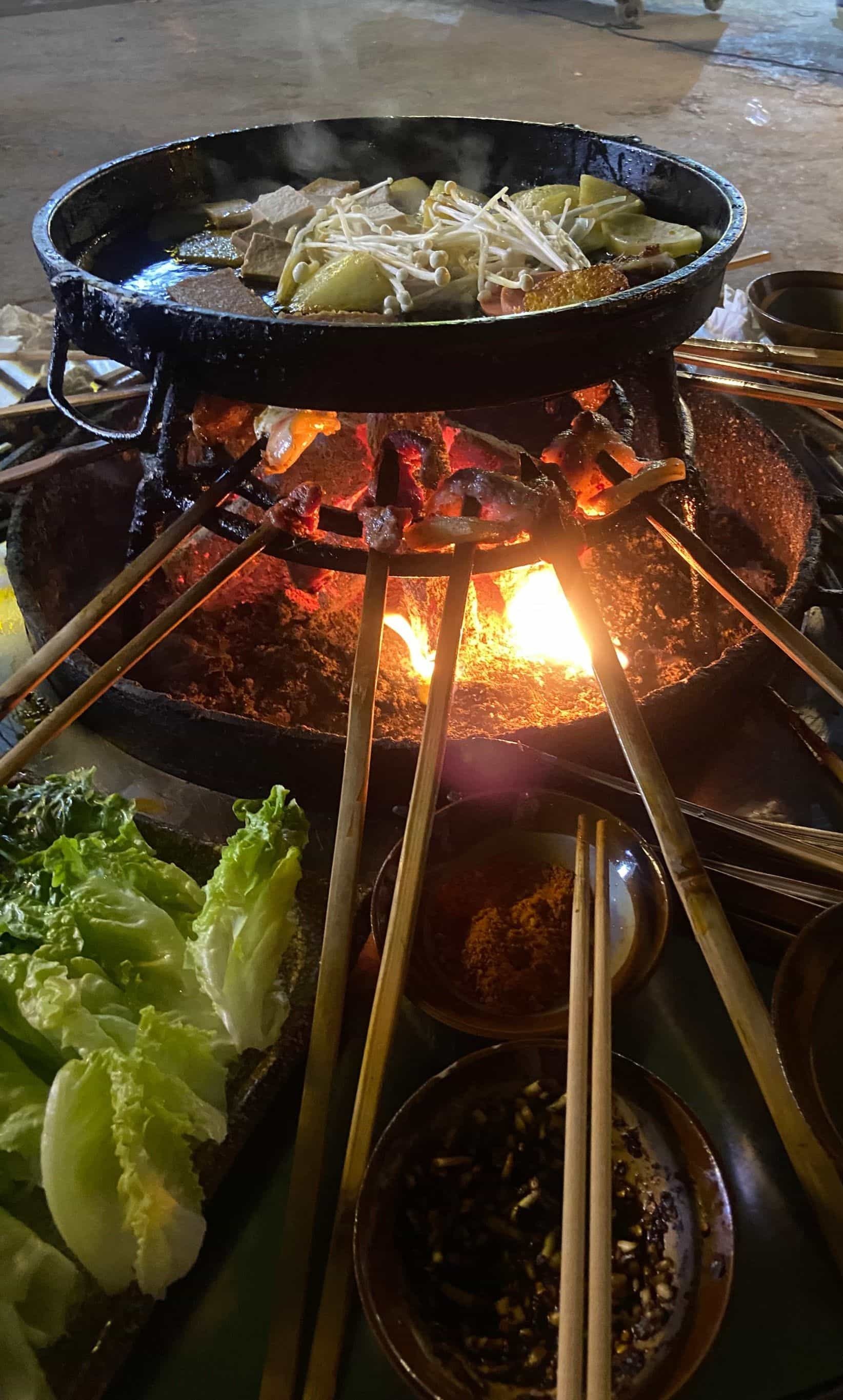 花溪布依火盆烤肉(花溪店)