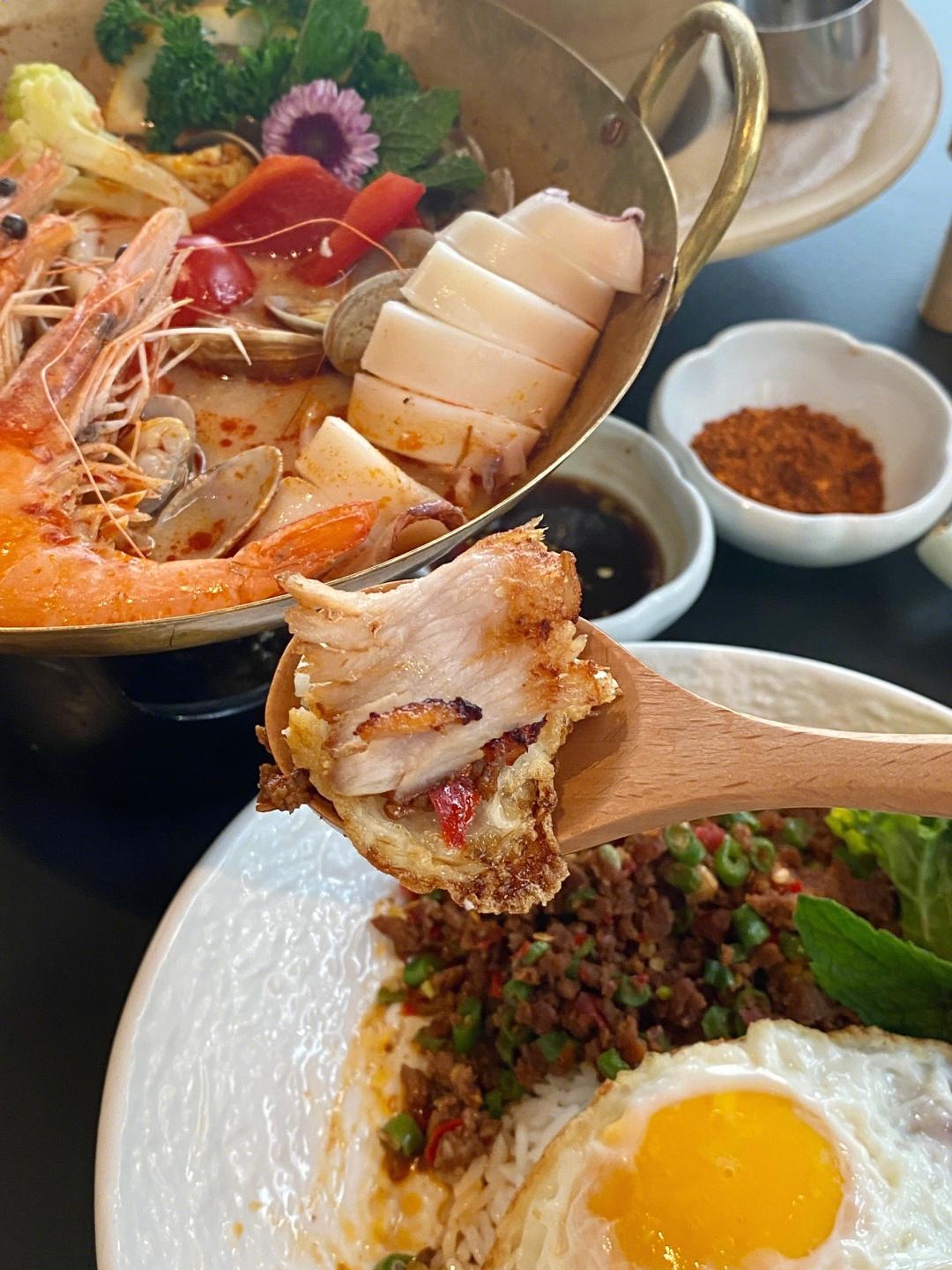 kaakaa·东南亚江景餐厅(钟楼广场旗舰店)
