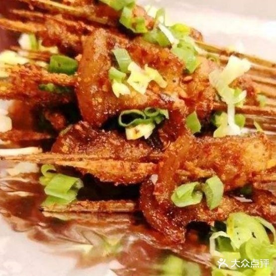 灯胖主烤官