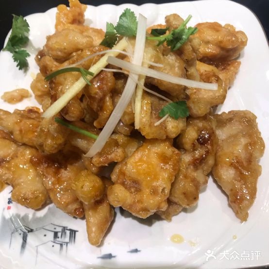 鱼和肉海海鲜大排档(林江名城店)