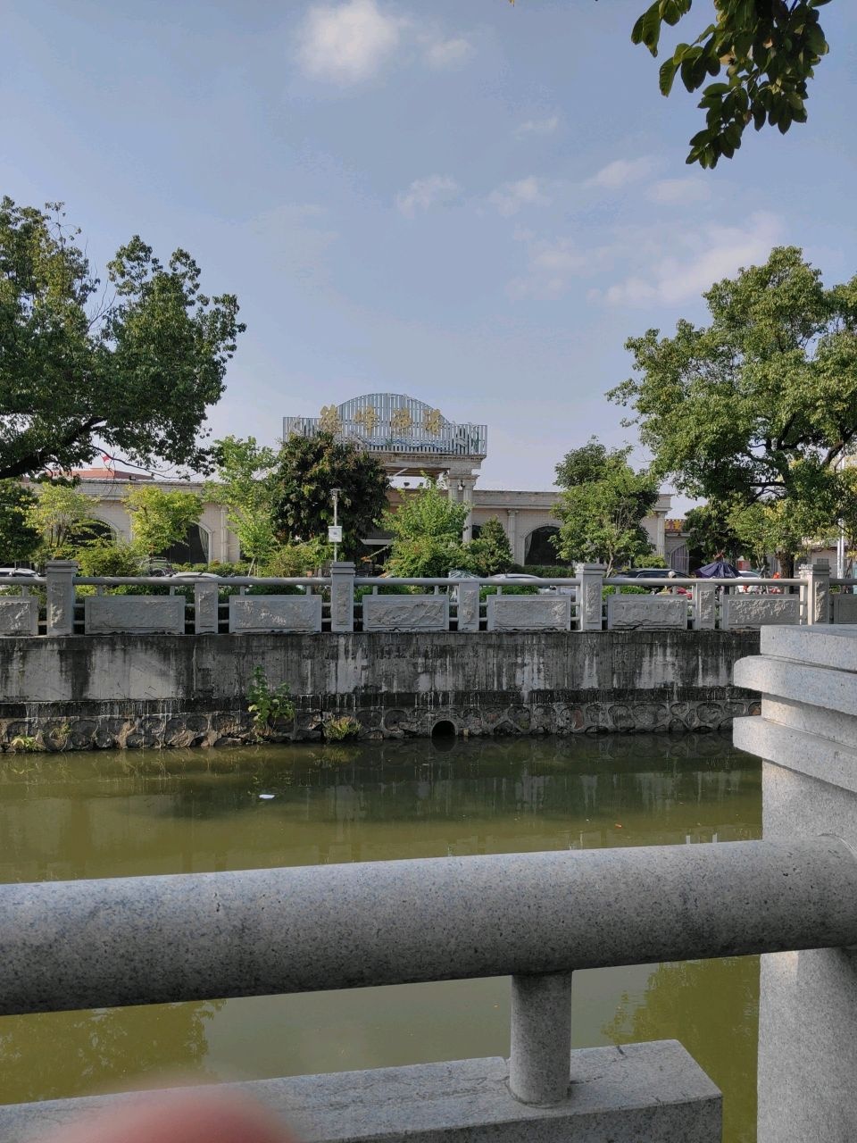德峰渔港(花卉美食店)