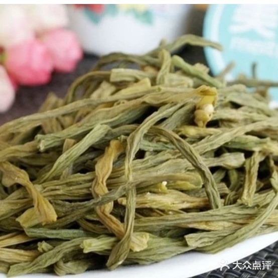 工农兵铁锅炖人菜(德隆街店)