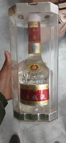 天yi烟酒回收茅台酒礼品回收冬虫夏草回收洋酒(银泰城温州平阳店)