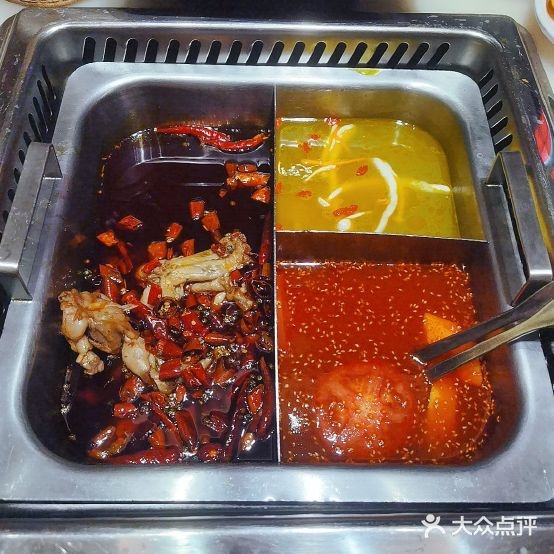 重庆高九中火锅(静安晶品店)