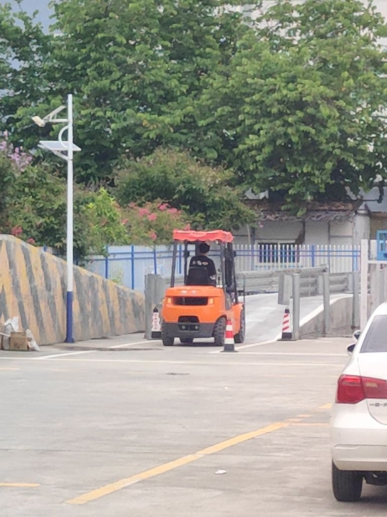 合胜叉车培训考证