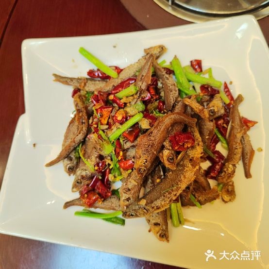蔡毛山庄