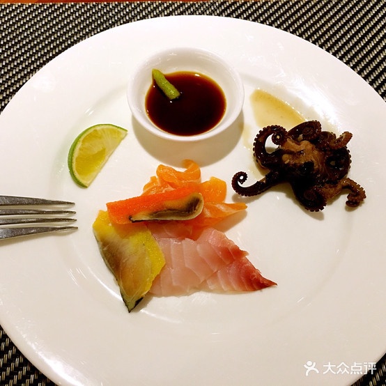 昆明金鹰广场酒店·揽春园西餐厅
