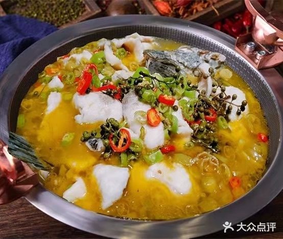 簋街鱼虾跳小酒吧