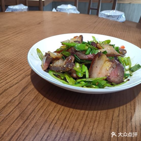 老八区腊肉公社南