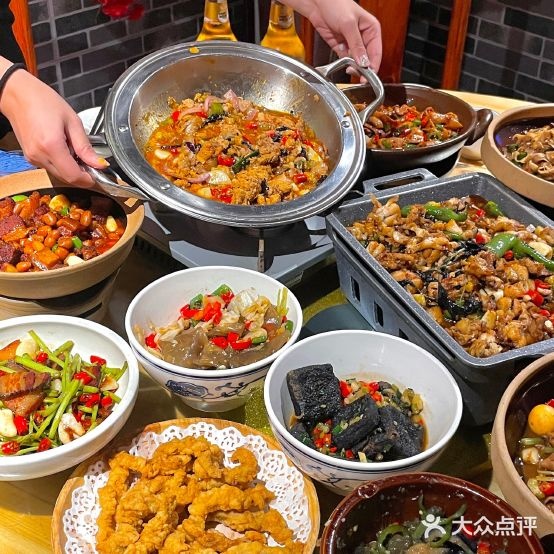恰饭·来长沙市井菜(骏景店)