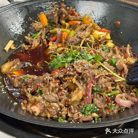 清真伊林园麻辣干锅牛肉