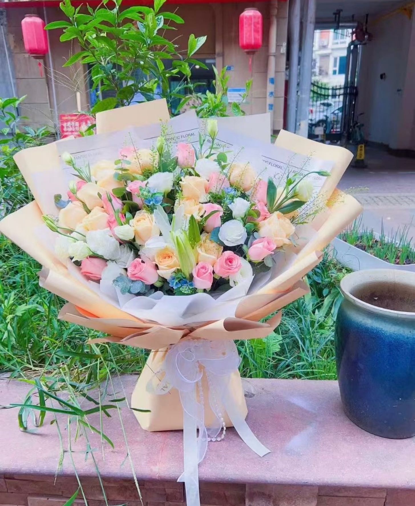 小凤鲜花绿植(三山菜市场店)