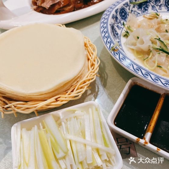 郑州烤鸭总店(人民路店)