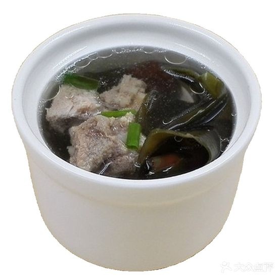鑫明乐正宗云南过桥米线