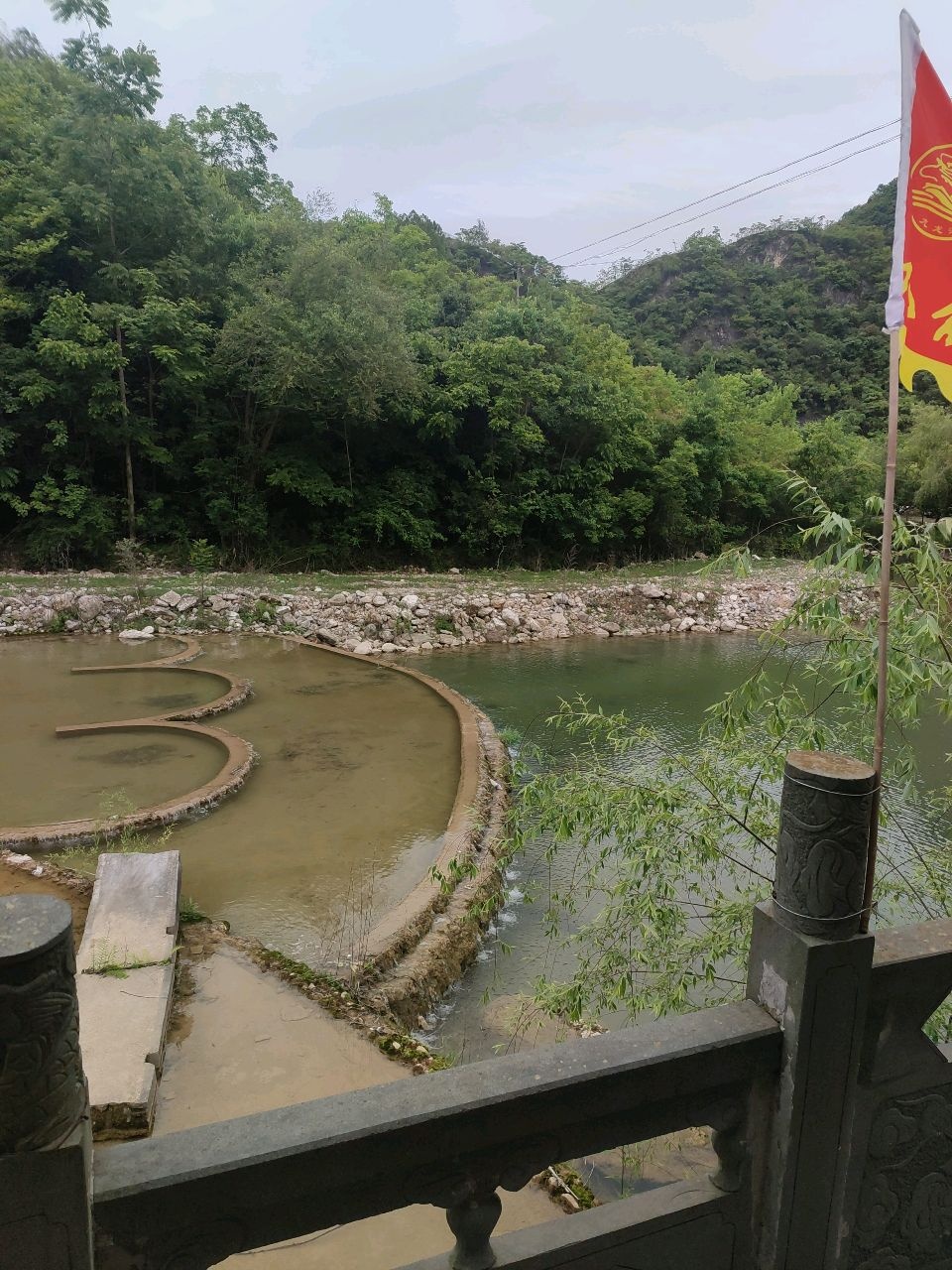 龙女浴池