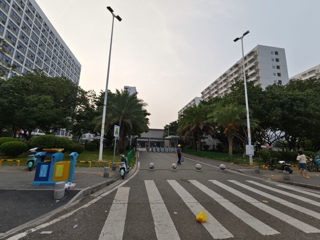 厦门天马微电子生活区-西1门