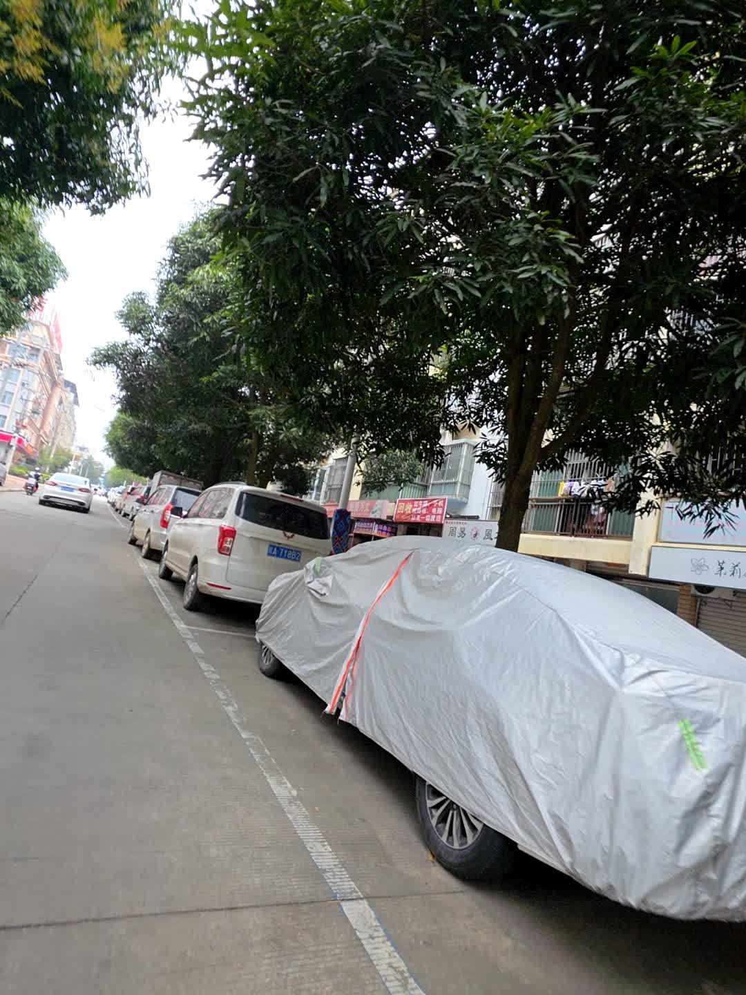 回收红牛罐手机线路板电脑以及一切废旧