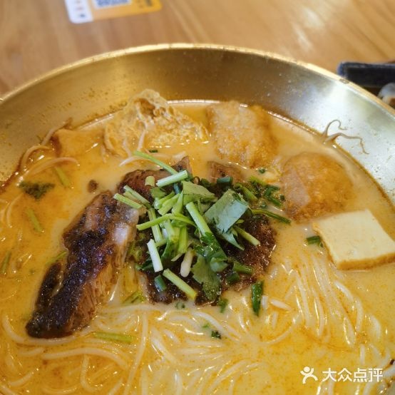 嘴刁小馆(东区松苑店)