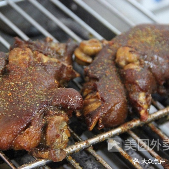 红星闪闪特色小龙海鲜(城南店)